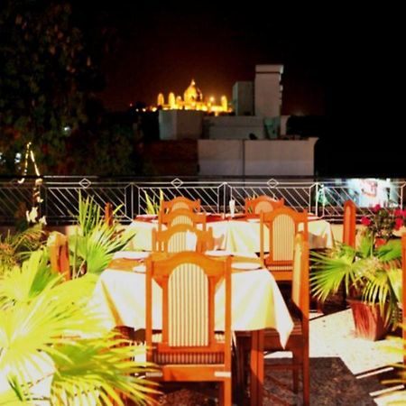 ג'ודפור Hotel Sandhu Palace מראה חיצוני תמונה